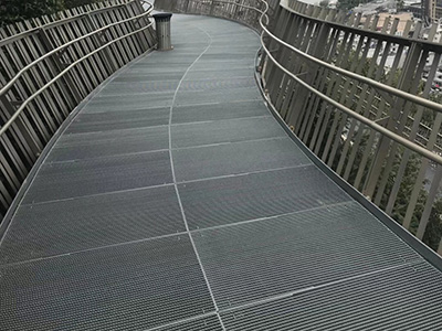 貼樓梯踏步多少錢一步？